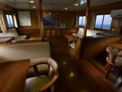 Saloon-KM-Black-Manta