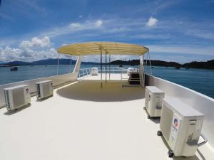Sun deck