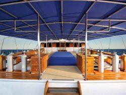 dive-deck-onboard-indo-siren