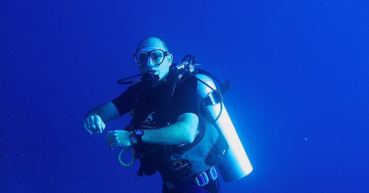Myanmar Burma Liveaboard Diving Diver Surround By Blue Water