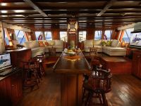 lounge saloon luxury Burma liveaboard The Phinisi