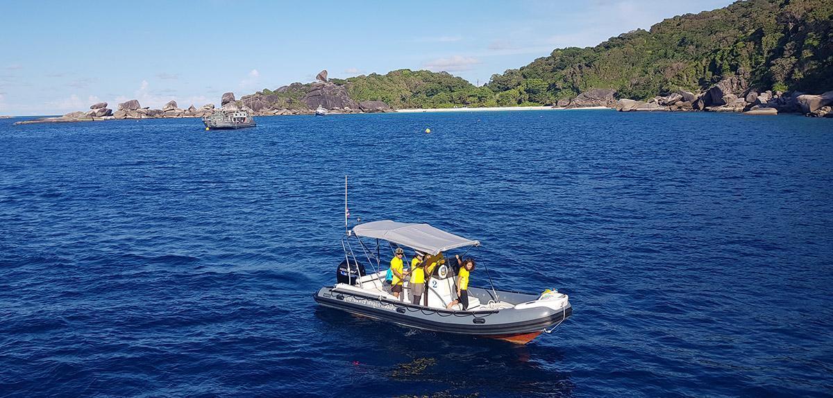 Local athorities checking dive boat thailand