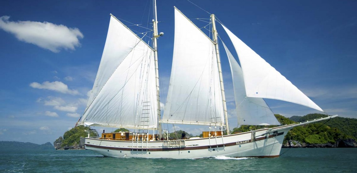 Emperor Raja Laut Liveaboard Indonesia