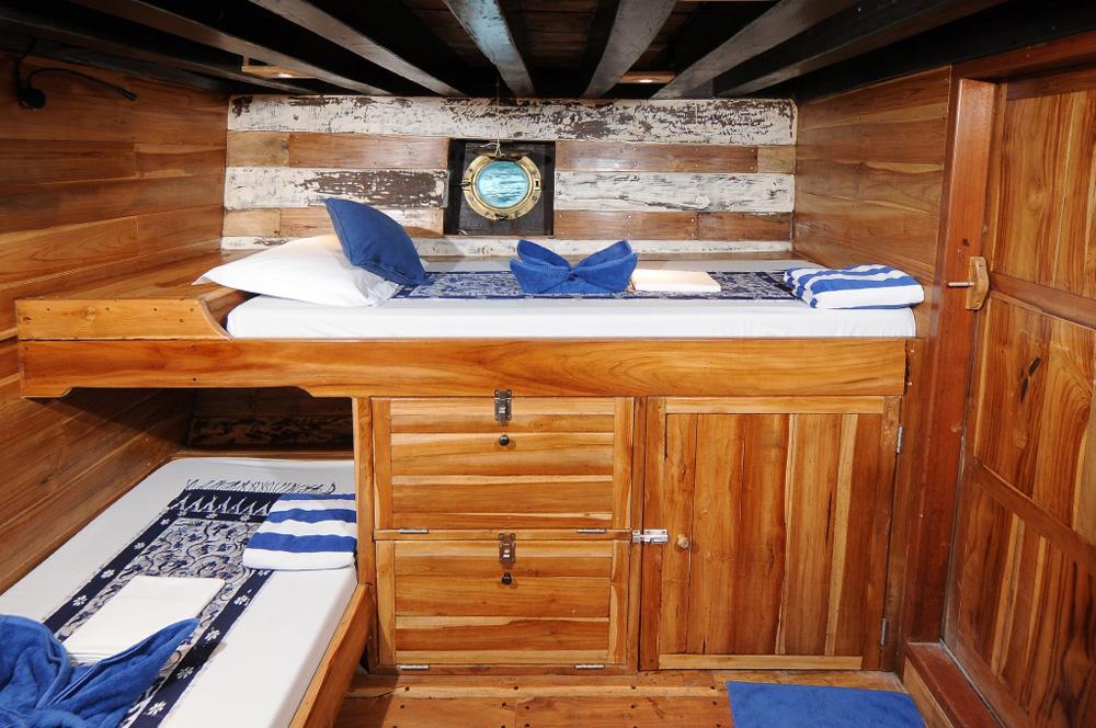 Twin Cabin