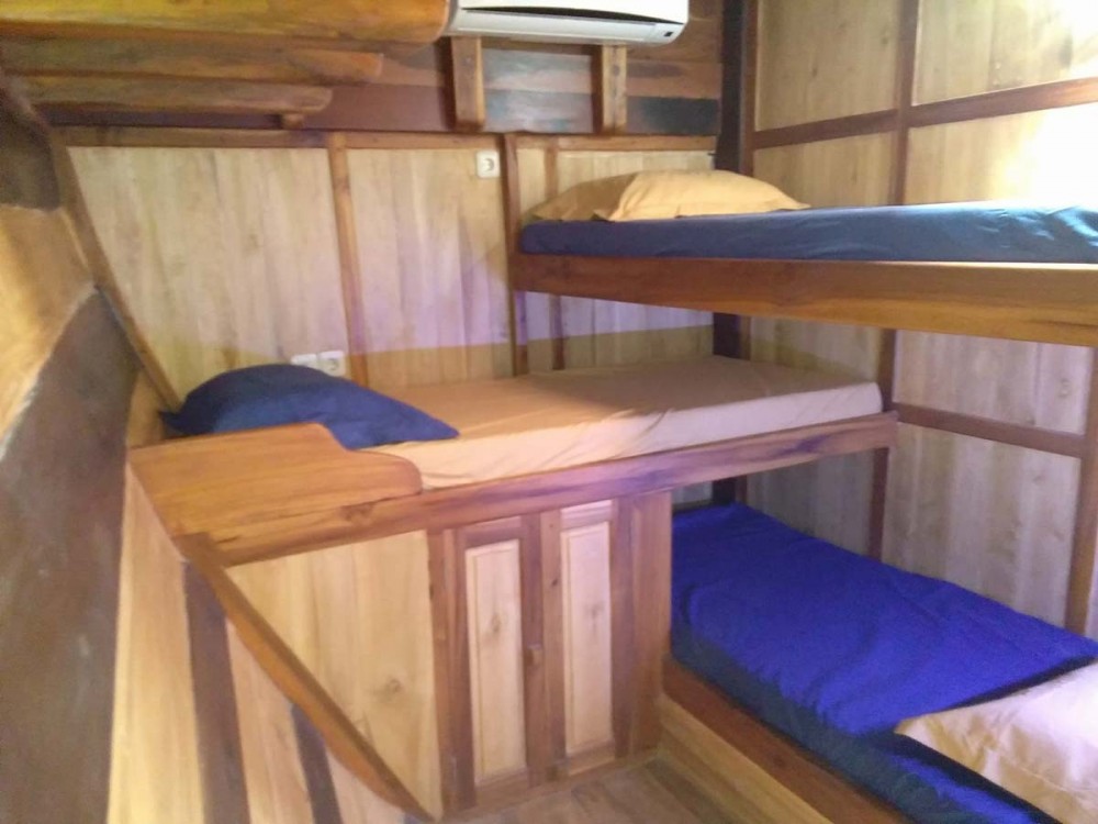 Triple Bunk En Suite