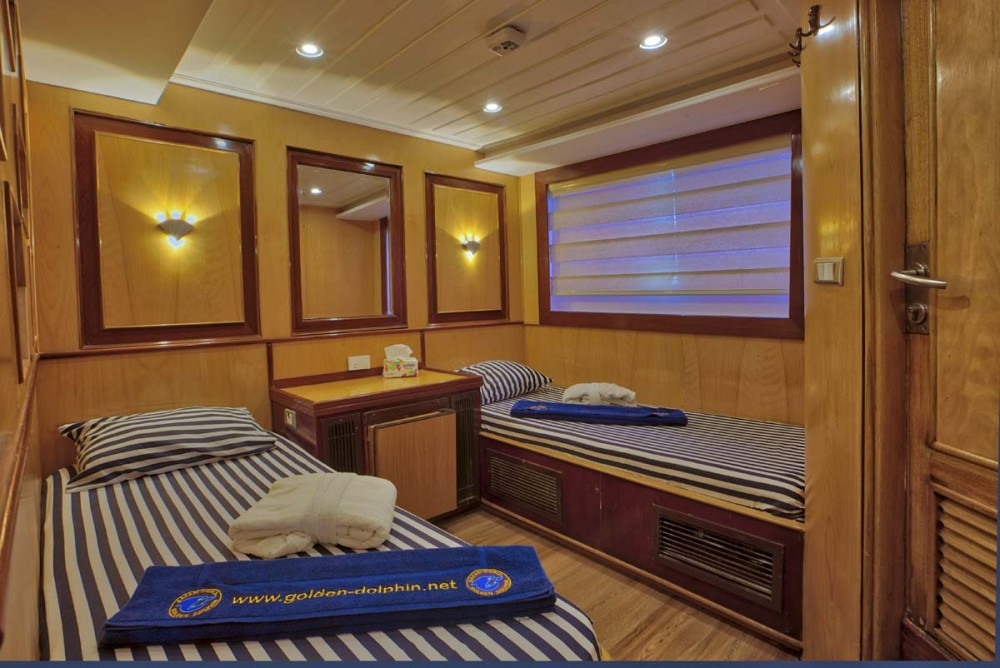 Twin Cabin