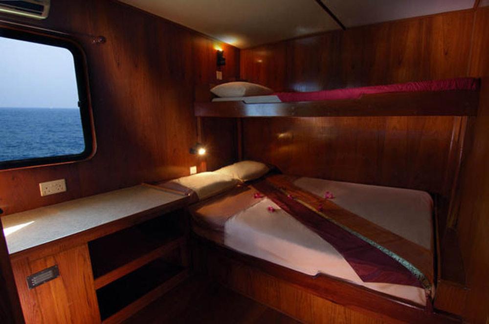 Main deck double en suite