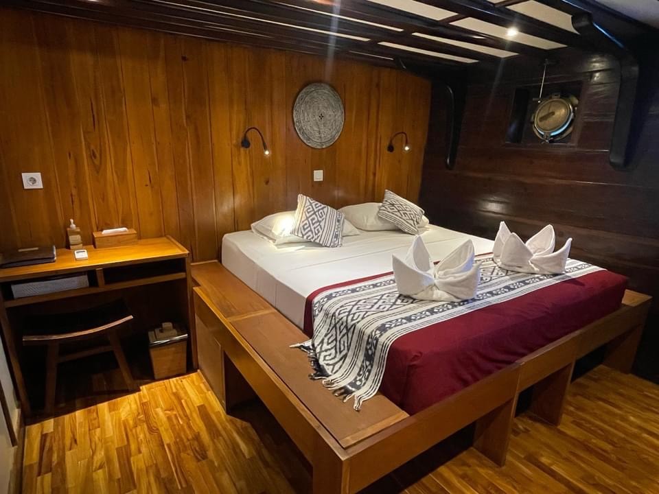 Lower Deck Double