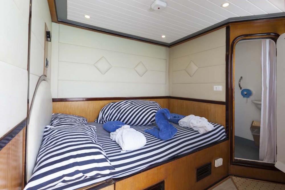 Double Cabin