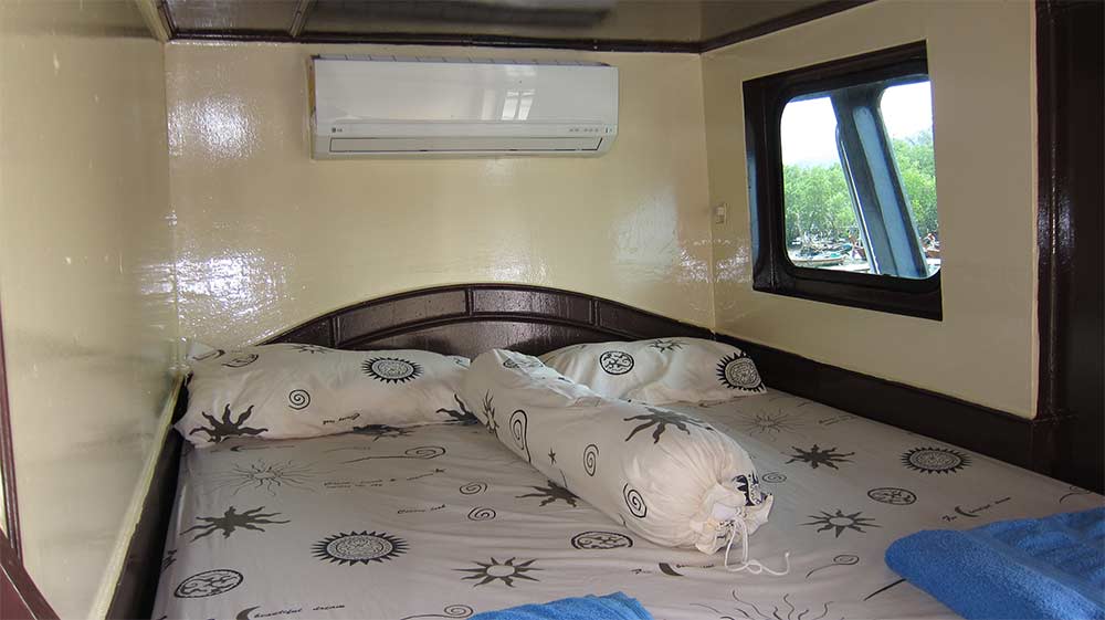 Double bed cabin