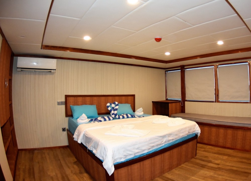 Upper Deck Suite