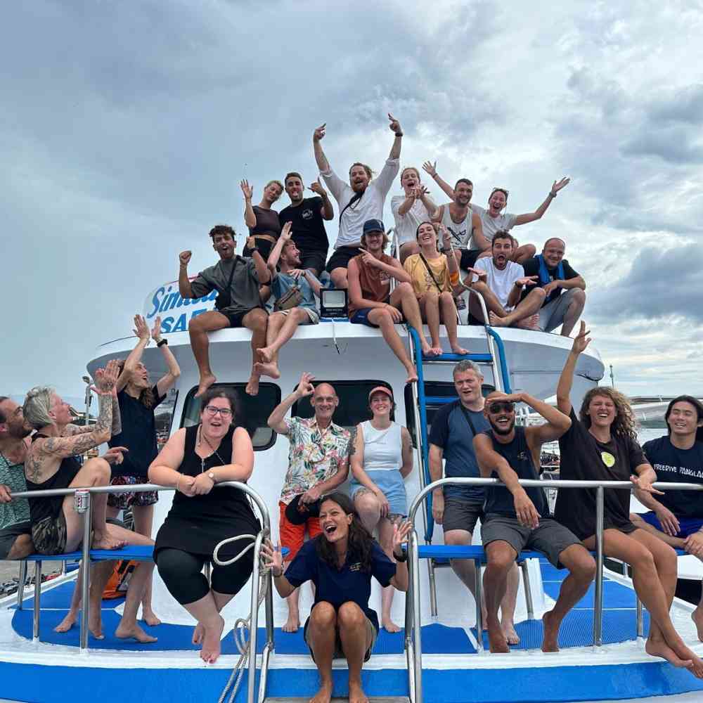 MV Dolphin Queen